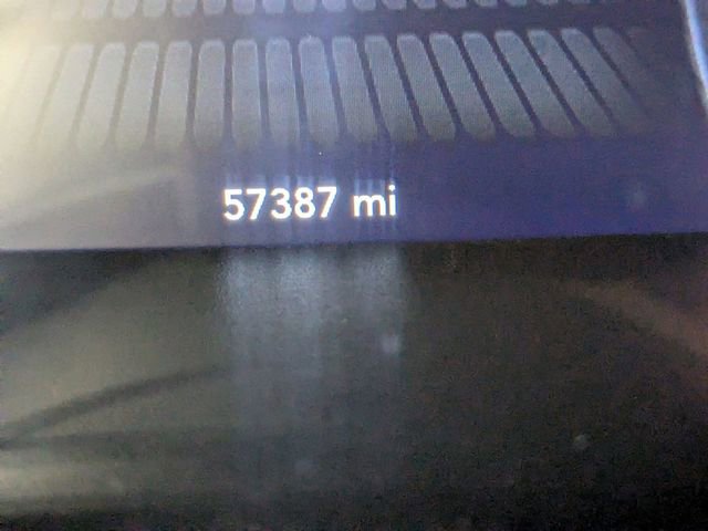 Used 2022 Dodge Challenger SXT w/ Blacktop Package image 18