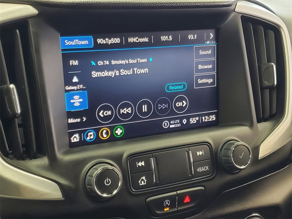 Used 2024 GMC Terrain SLT image 19