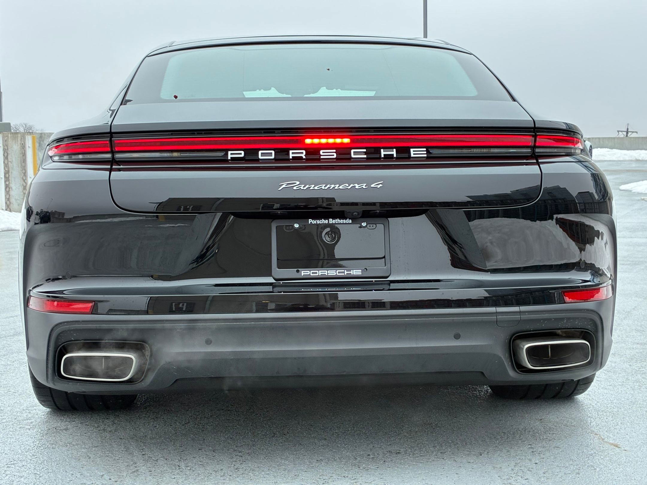 Certified 2025 Porsche Panamera 4 image 10