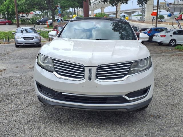 Used 2016 Lincoln MKX Reserve w/ Climate Package FWD image 2
