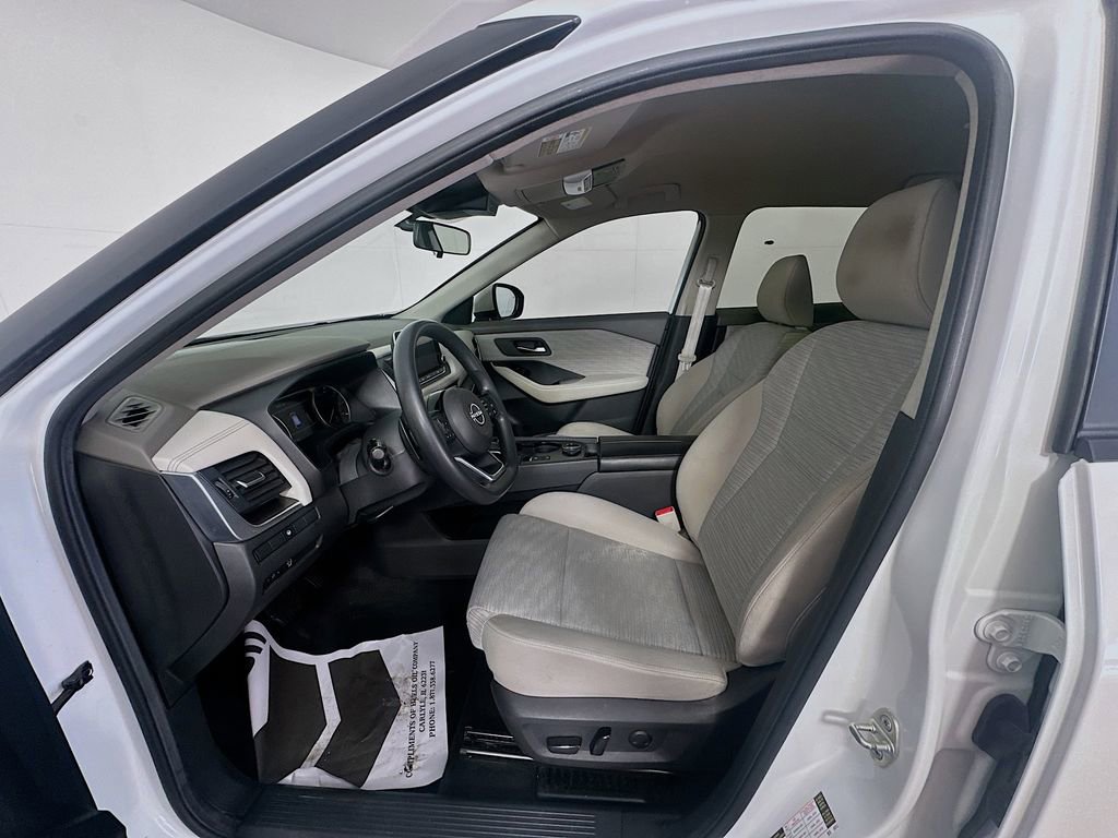 Used 2023 Nissan Rogue SV image 19