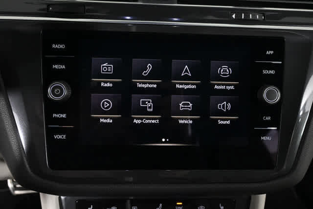 Used 2023 Volkswagen Tiguan SE R-Line FWD image 25
