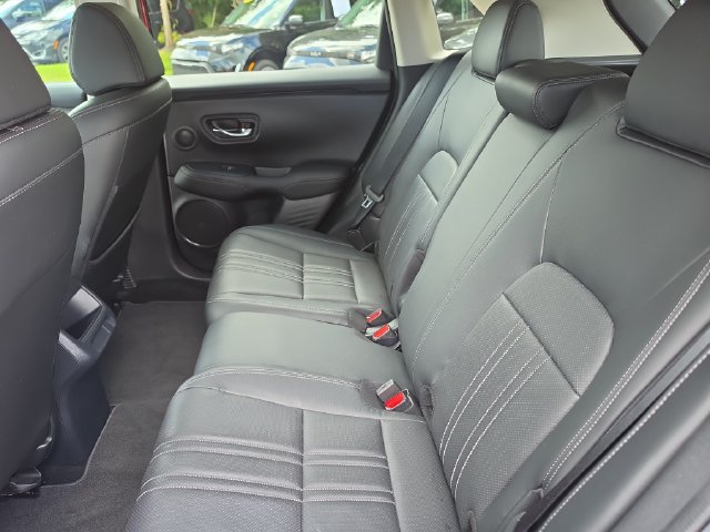 Used 2024 Honda HR-V EX-L image 11
