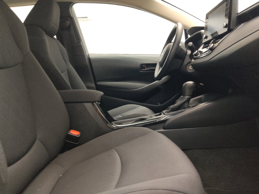 Used 2022 Toyota Corolla LE FWD image 21