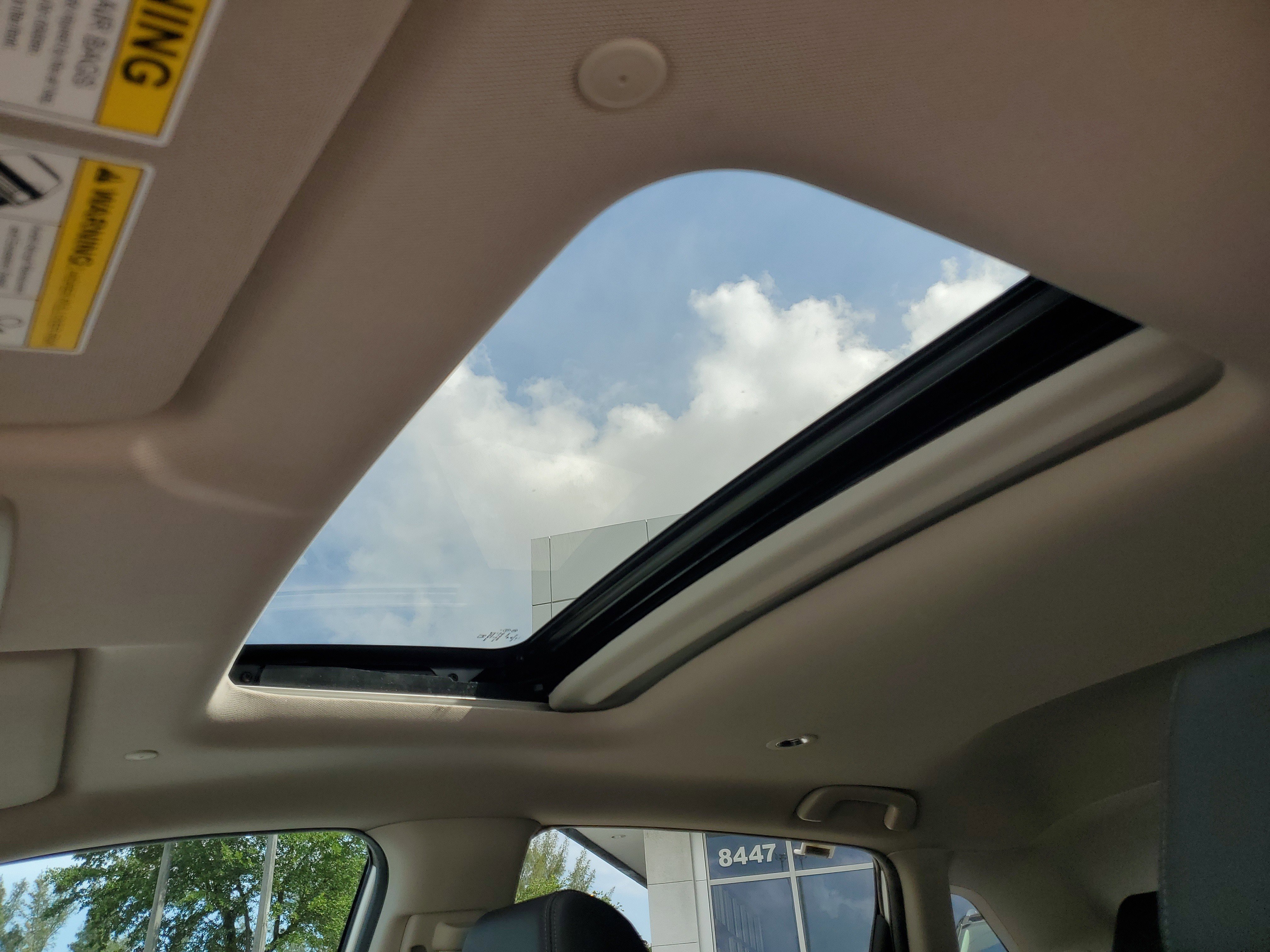 Used 2023 Honda HR-V EX-L image 11