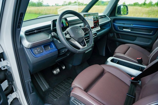 New 2025 Volkswagen ID. Buzz Pro S image 7