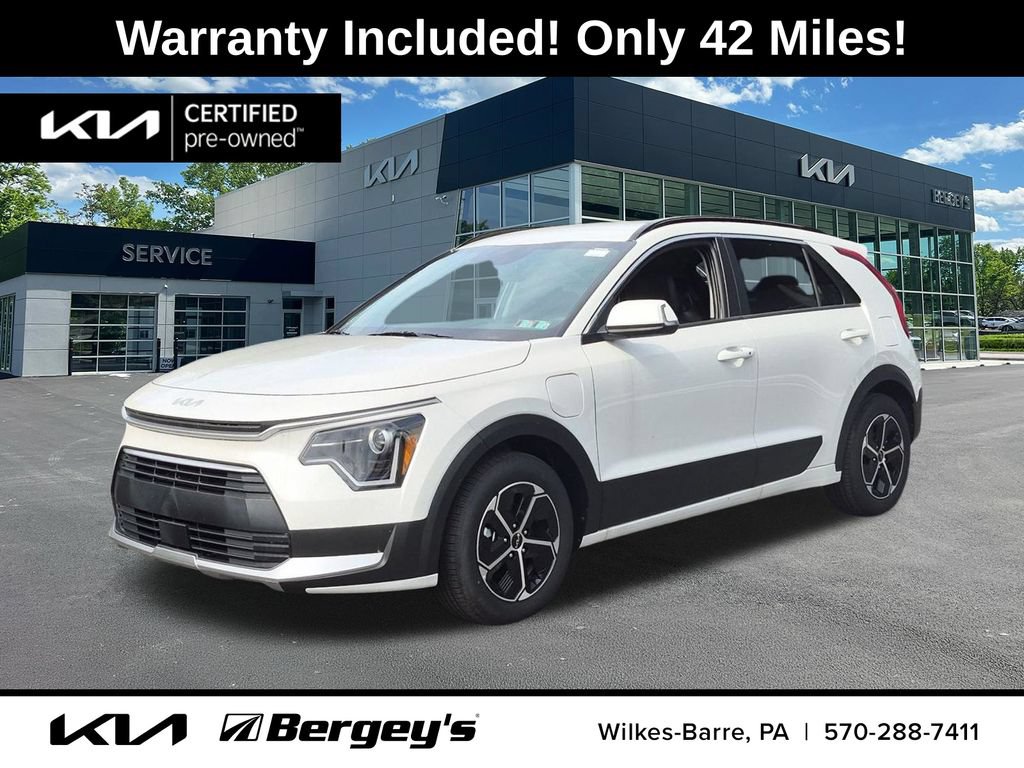 Certified 2025 Kia Niro EX w/ EX Cold Weather Package FWD image 1
