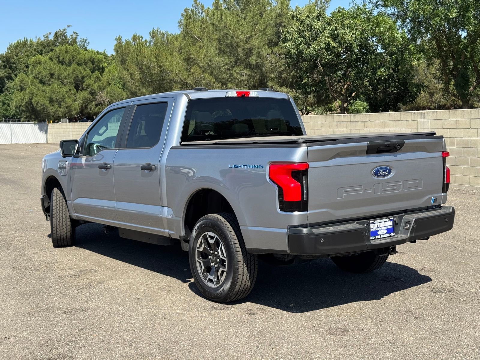 Used 2023 Ford F150 Lightning Pro w/ Tow Technology Package AWD/4WD image 9
