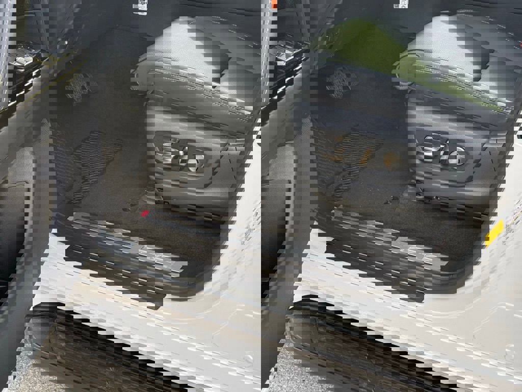 New 2026 Lexus LX 700h Luxury image 21