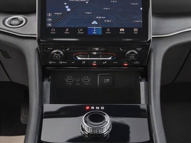 Used 2023 Jeep Grand Cherokee Limited RWD image 20