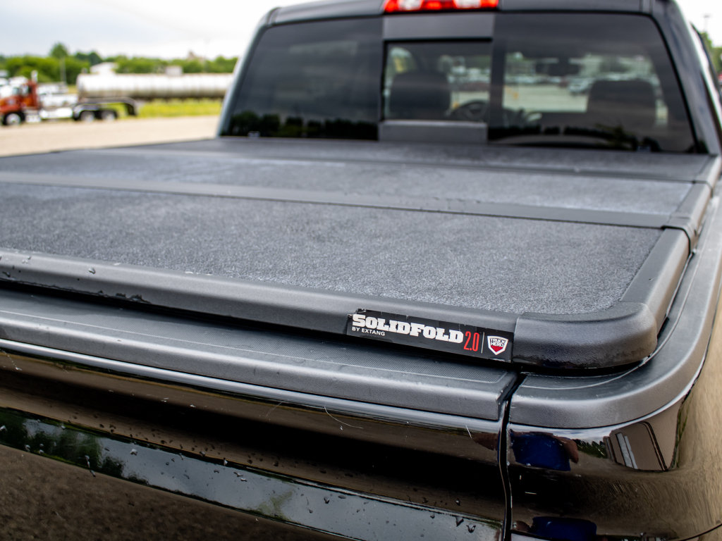Used 2015 GMC Sierra 1500 SLT w/ SLT Crew Cab Value Package AWD/4WD image 14