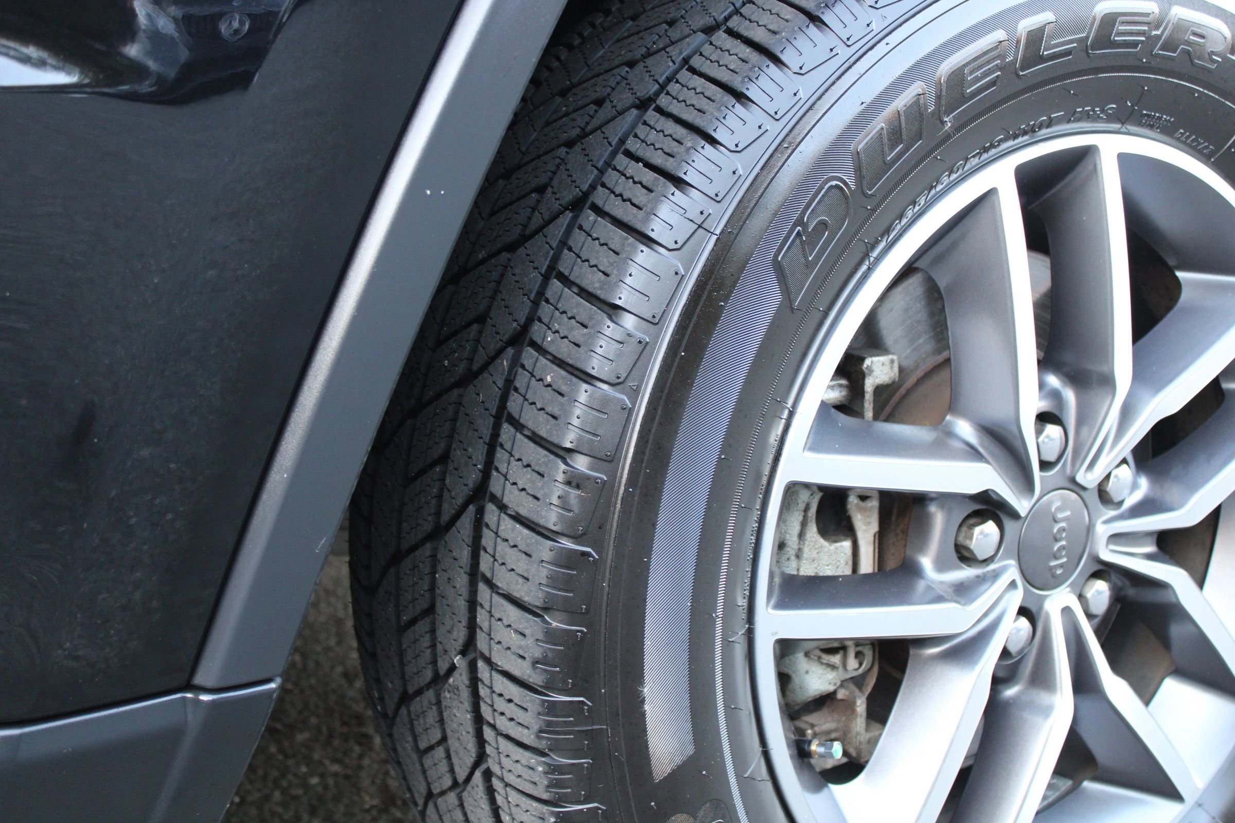 Used 2021 Jeep Grand Cherokee Limited w/ Luxury Group II image 33