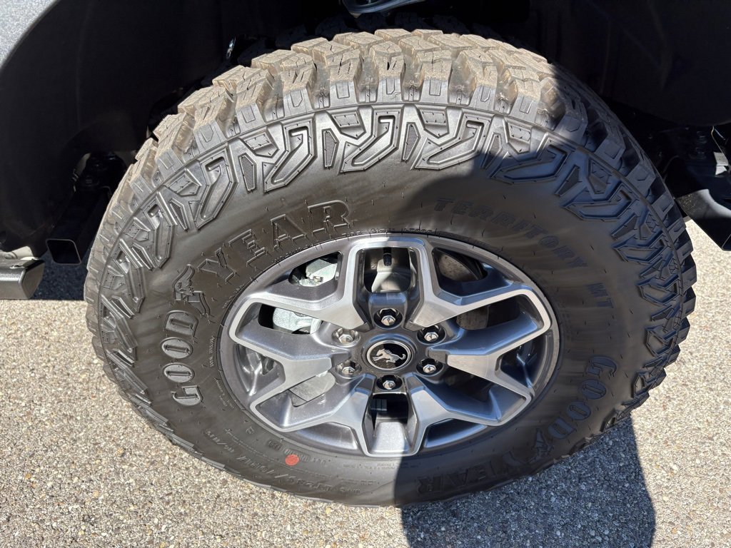 New 2025 Ford Bronco Badlands image 16