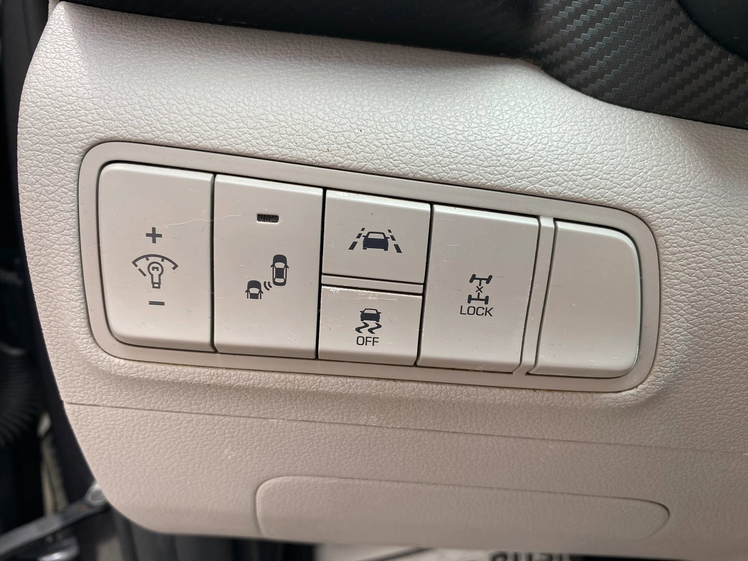 Used 2020 Hyundai Tucson Value AWD/4WD image 24