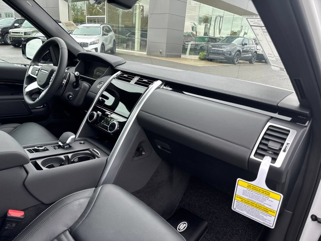 New 2026 Land Rover Discovery S AWD/4WD image 20