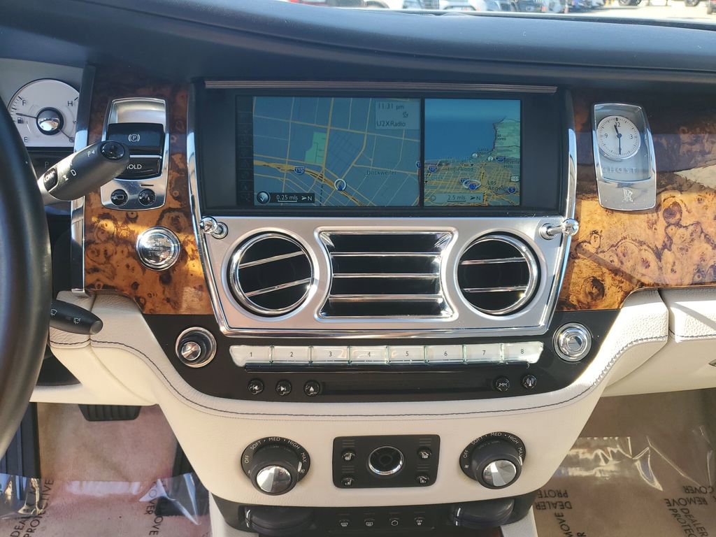 Used 2011 Rolls-Royce Ghost image 25