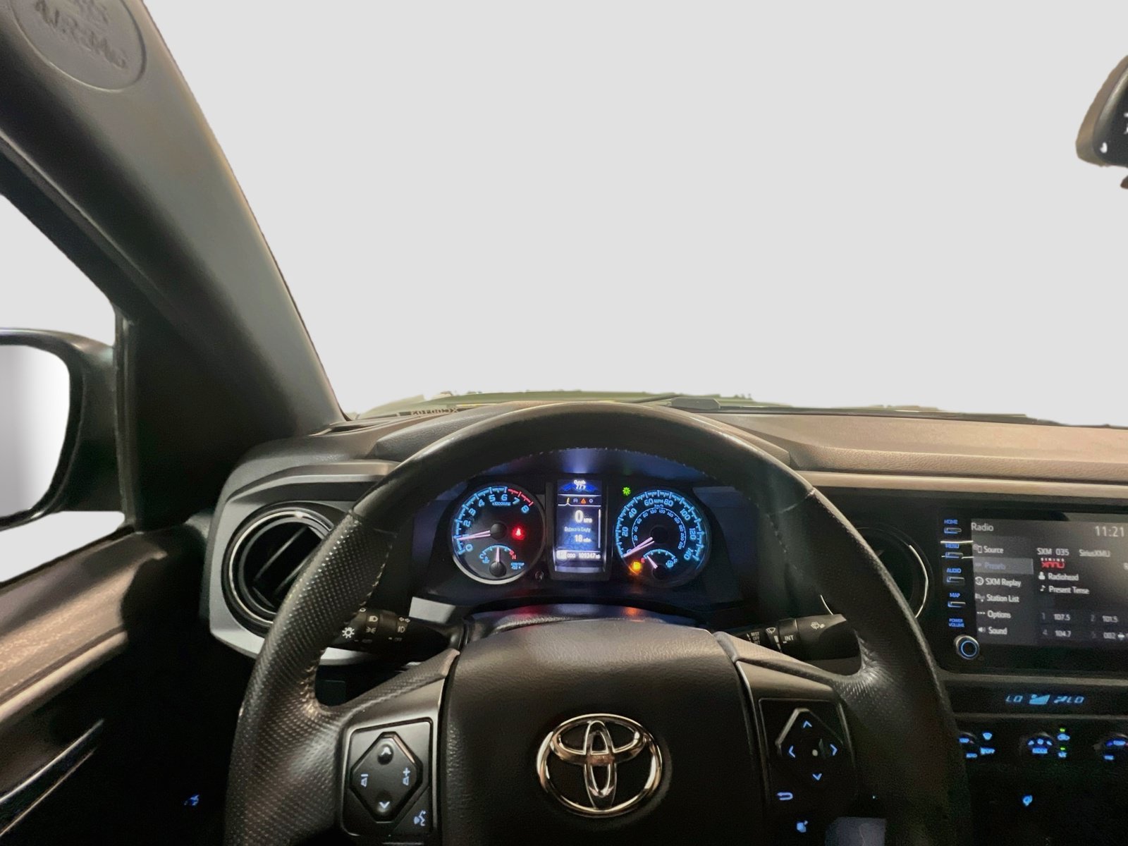 Used 2021 Toyota Tacoma TRD Sport w/ Technology Package RWD image 7
