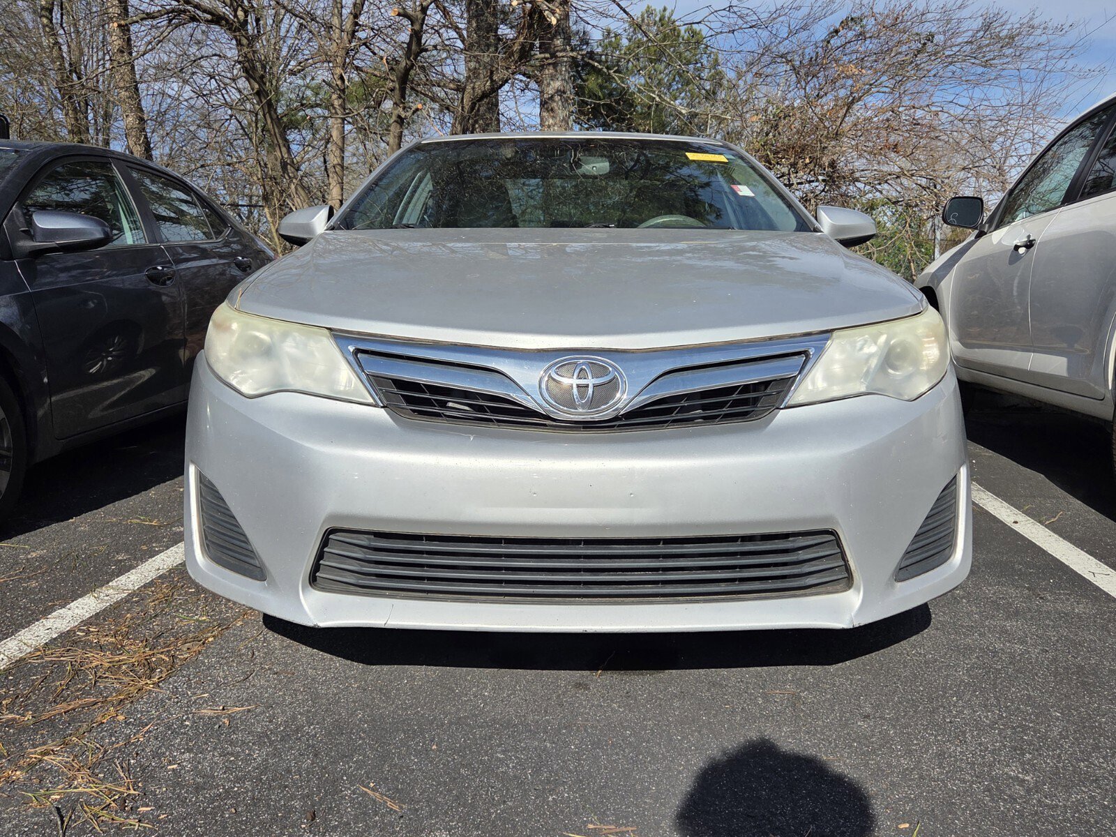 Used 2012 Toyota Camry LE image 2