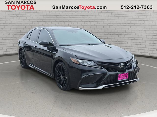 Used 2024 Toyota Camry XSE FWD image 3