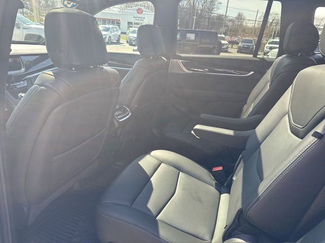 Used 2025 Cadillac XT6 Premium Luxury image 13
