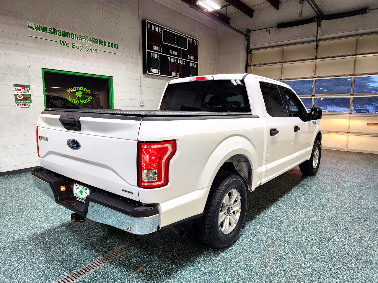 Used 2016 Ford F150 XLT image 6