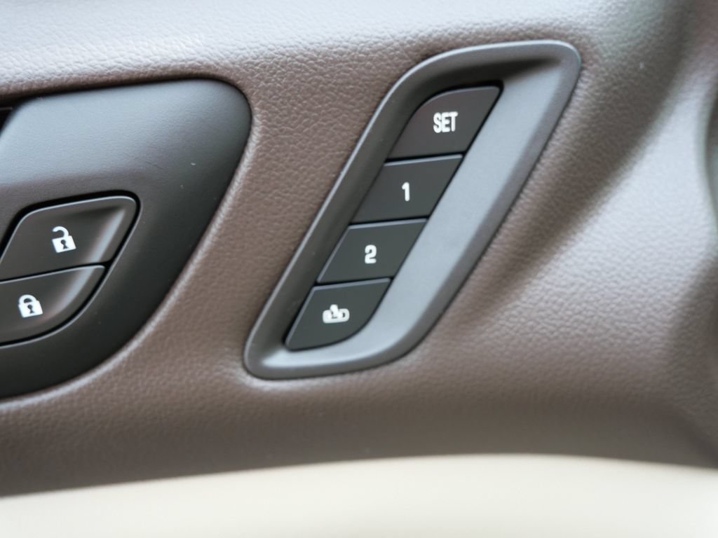 Used 2019 GMC Acadia Denali w/ Technology Package AWD/4WD image 16