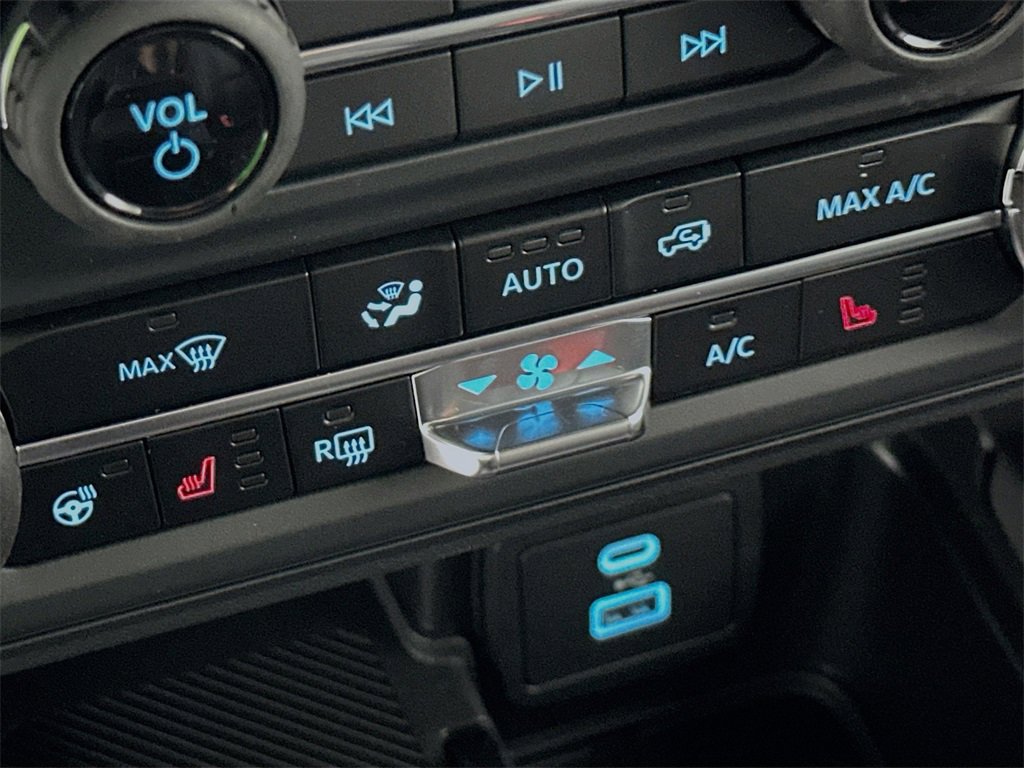 New 2025 Ford Bronco Outer Banks image 21