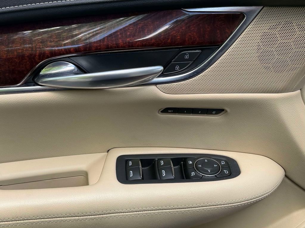 Used 2019 Cadillac XT5 Luxury AWD/4WD image 21