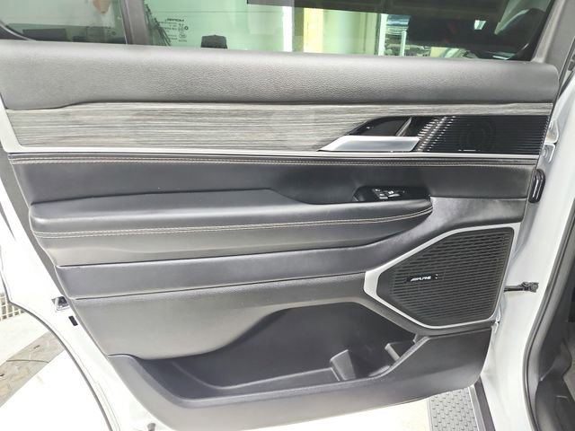 Used 2022 Jeep Wagoneer Series III image 37