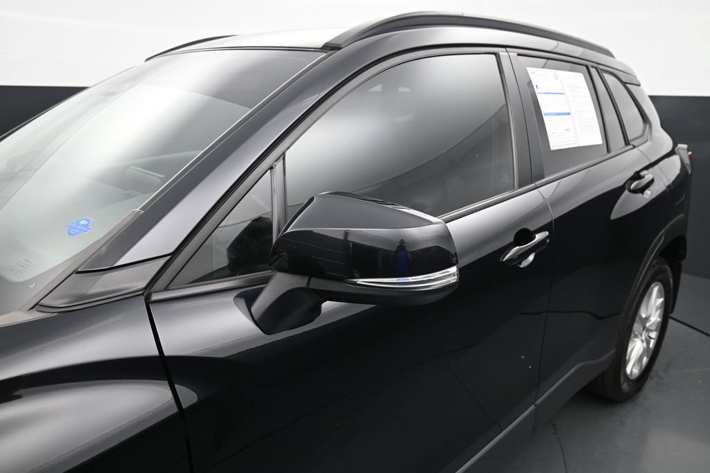 Used 2024 Toyota Corolla Cross LE w/ Moonroof Package FWD image 12