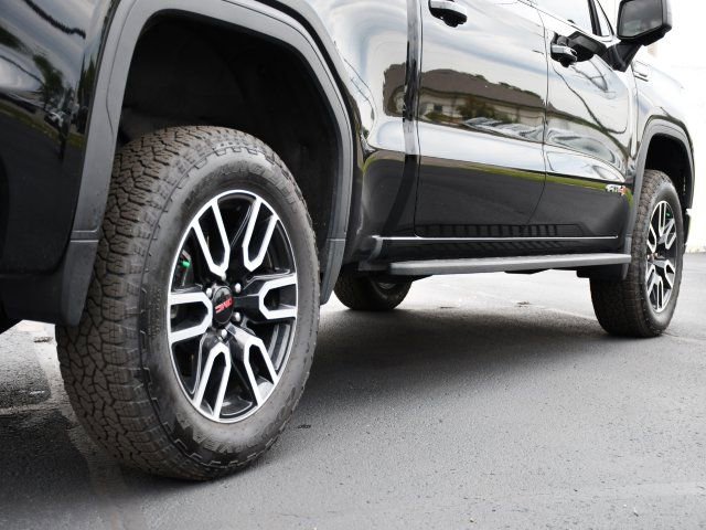 Used 2026 GMC Sierra 1500 AT4 w/ AT4 Premium Package AWD/4WD image 9