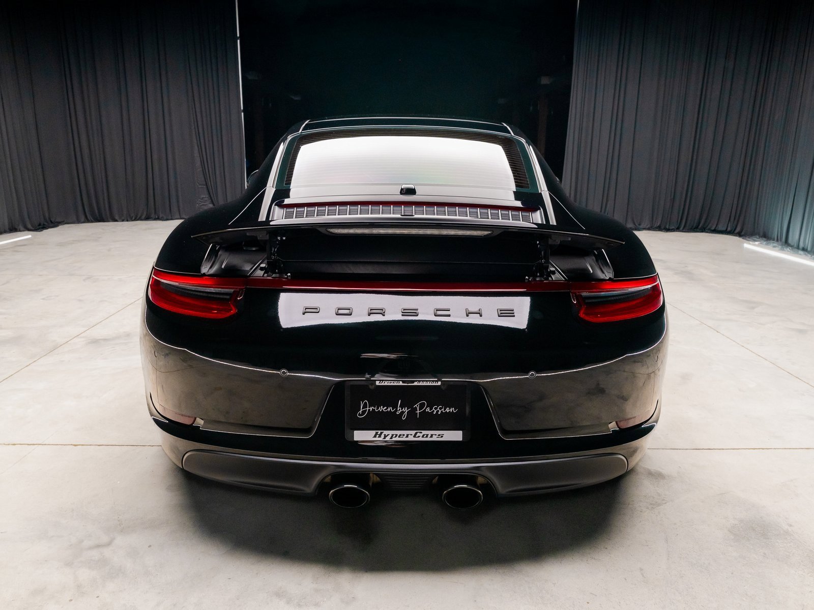 Used 2018 Porsche 911 Carrera 4S image 13