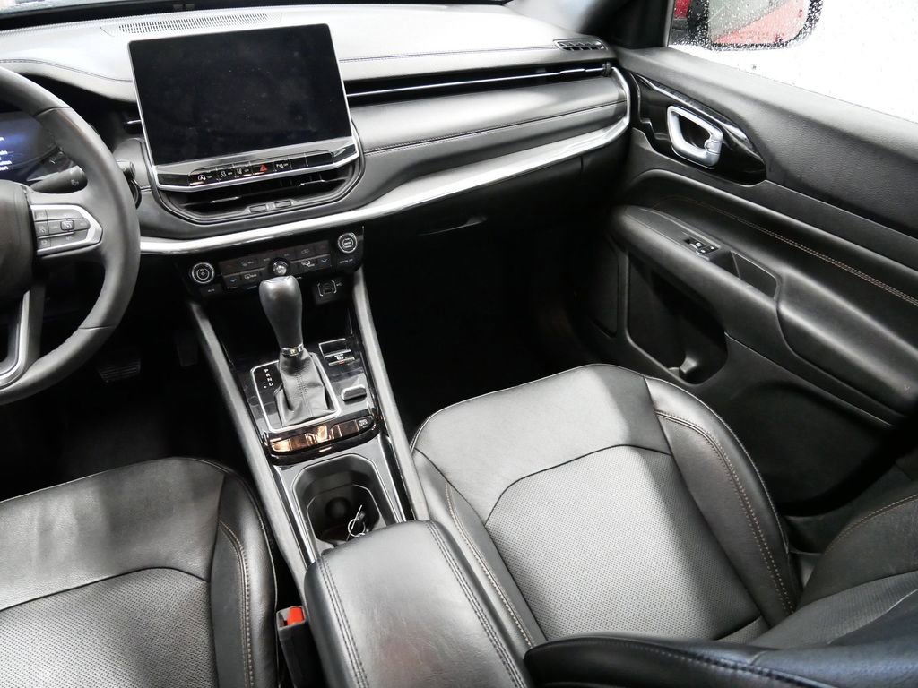 Certified 2023 Jeep Compass Limited image 27