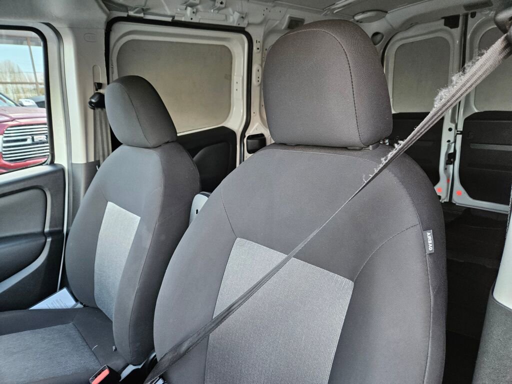 Used 2017 RAM ProMaster City Tradesman SLT w/ Rear Back-up Camera Group image 17