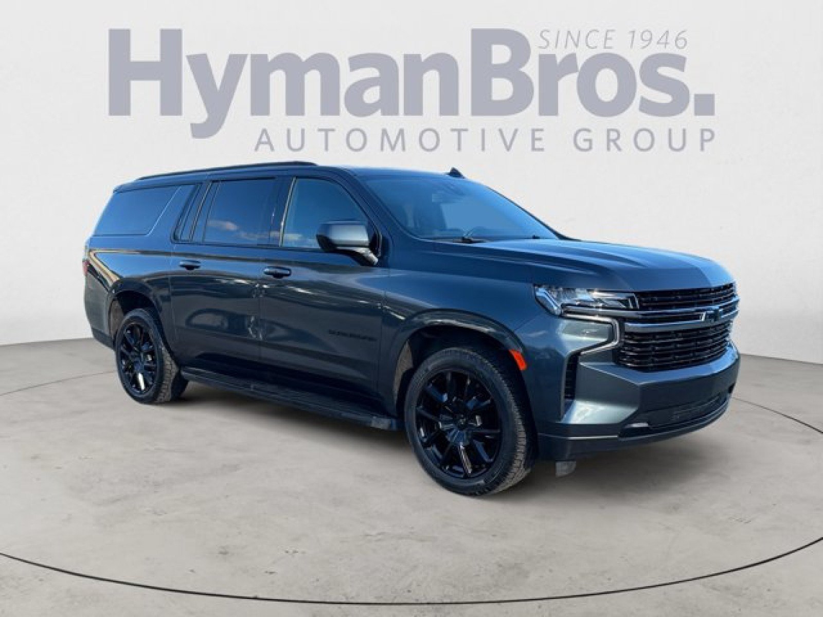 Used 2021 Chevrolet Suburban RST AWD/4WD image 1