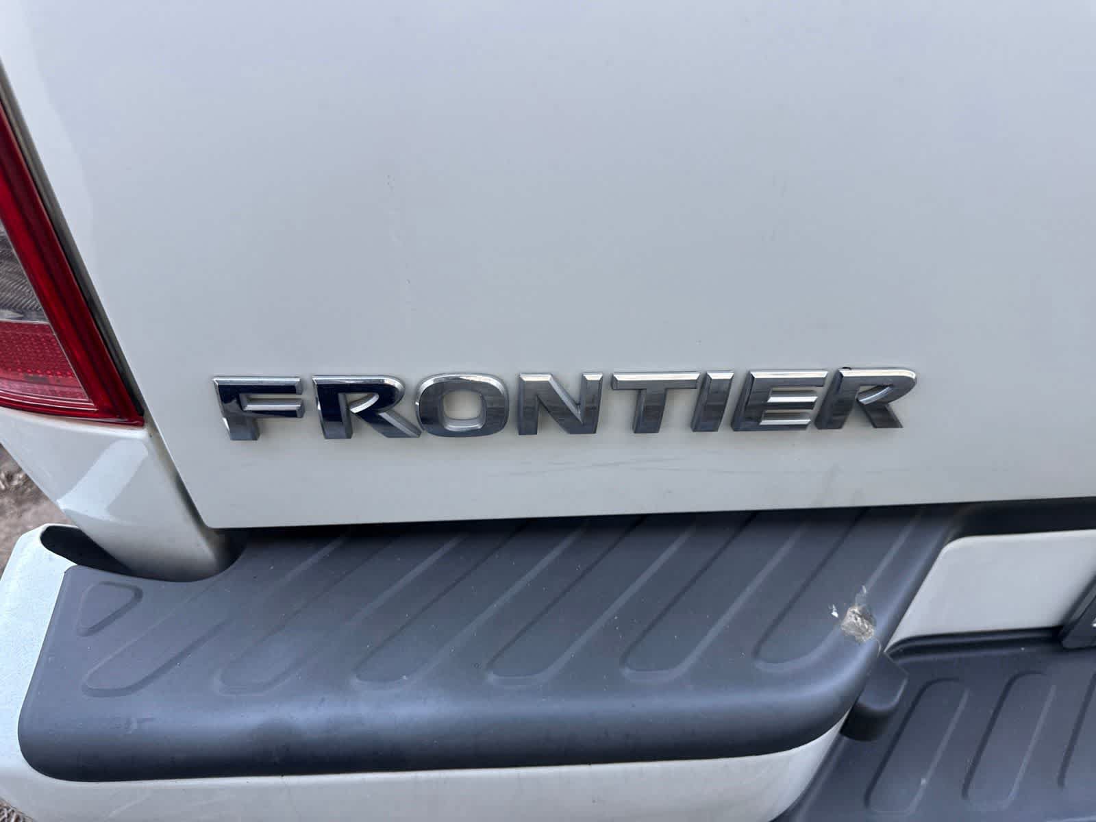 Used 2019 Nissan Frontier S RWD image 9