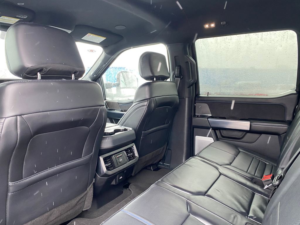 Used 2025 Ford F250 Platinum image 17