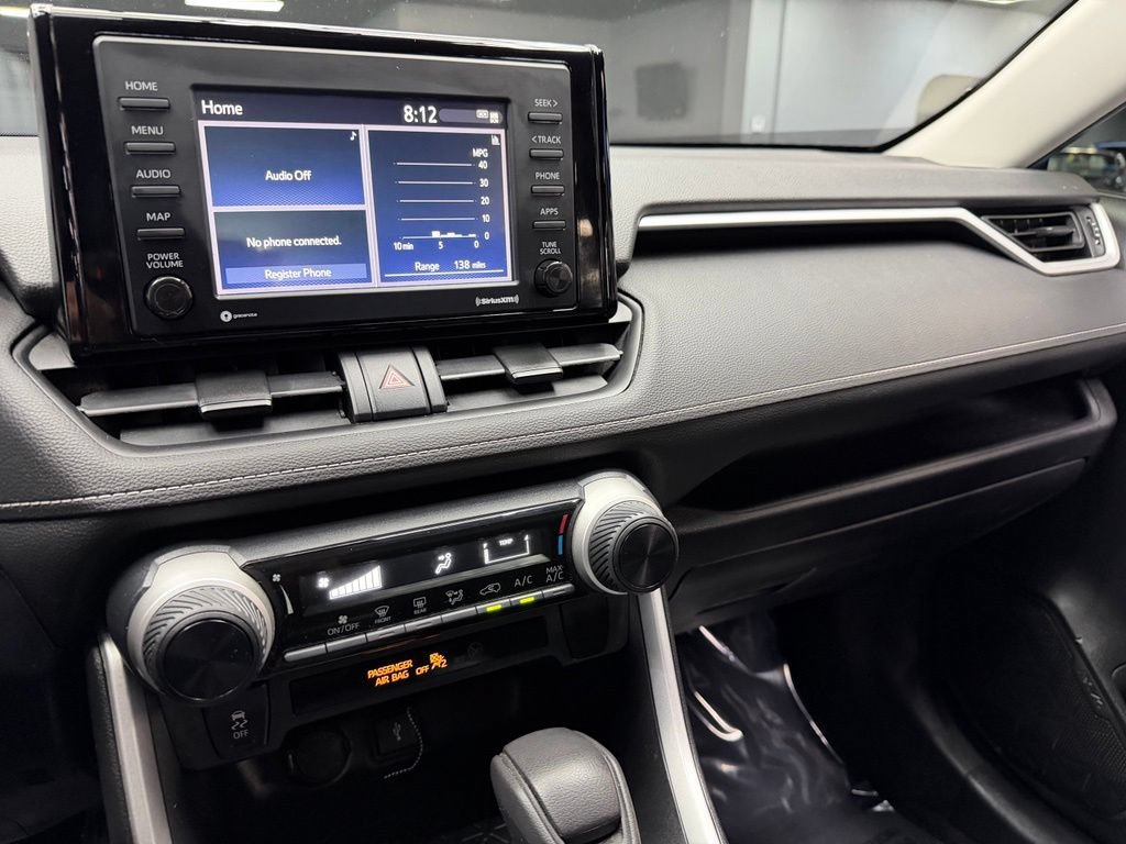 Used 2020 Toyota RAV4 LE FWD image 25