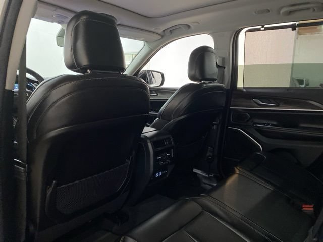 Used 2022 Jeep Grand Cherokee Limited 4xe w/ Luxury Tech Group II AWD/4WD image 72