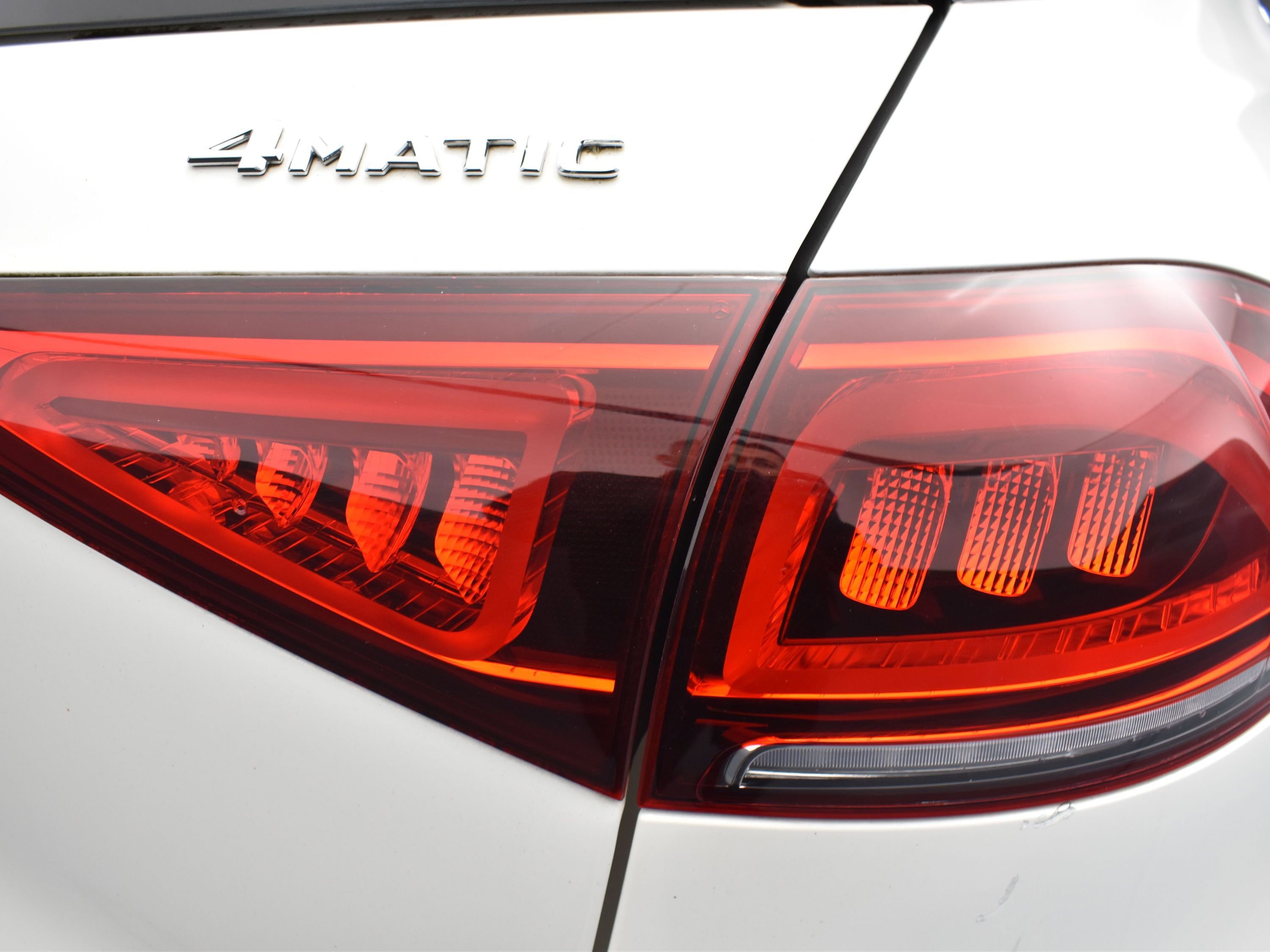 Used 2020 Mercedes-Benz GLE 450 4MATIC w/ MBUX Technology Package image 8