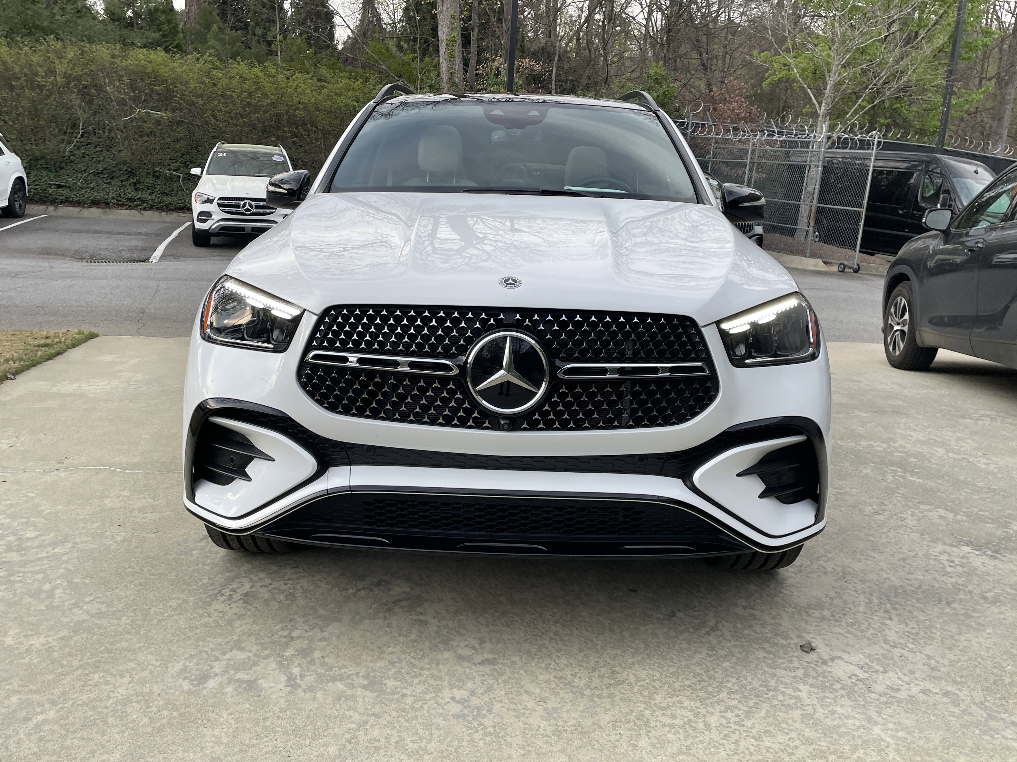 Certified 2025 Mercedes-Benz GLE 450 4MATIC image 3