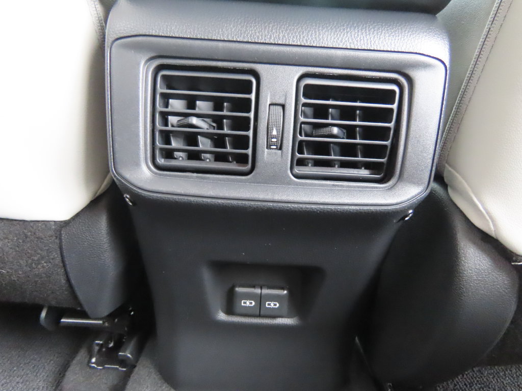 Used 2024 Toyota RAV4 XLE Premium AWD/4WD image 31