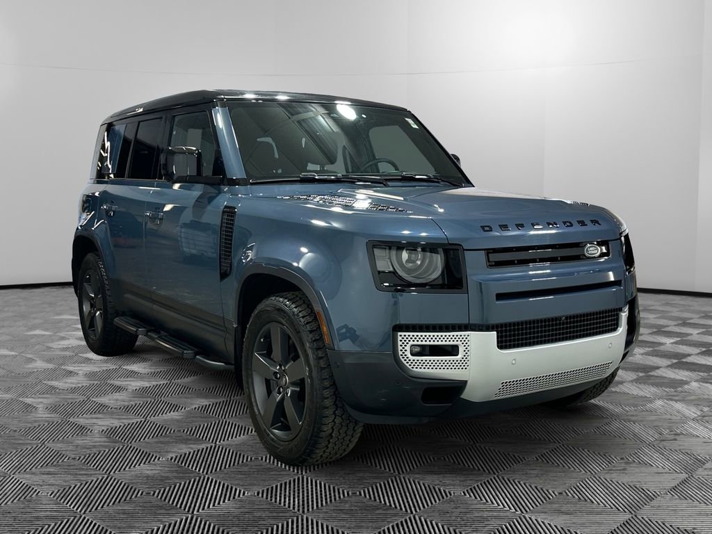 Used 2024 Land Rover Defender 110 SE image 7