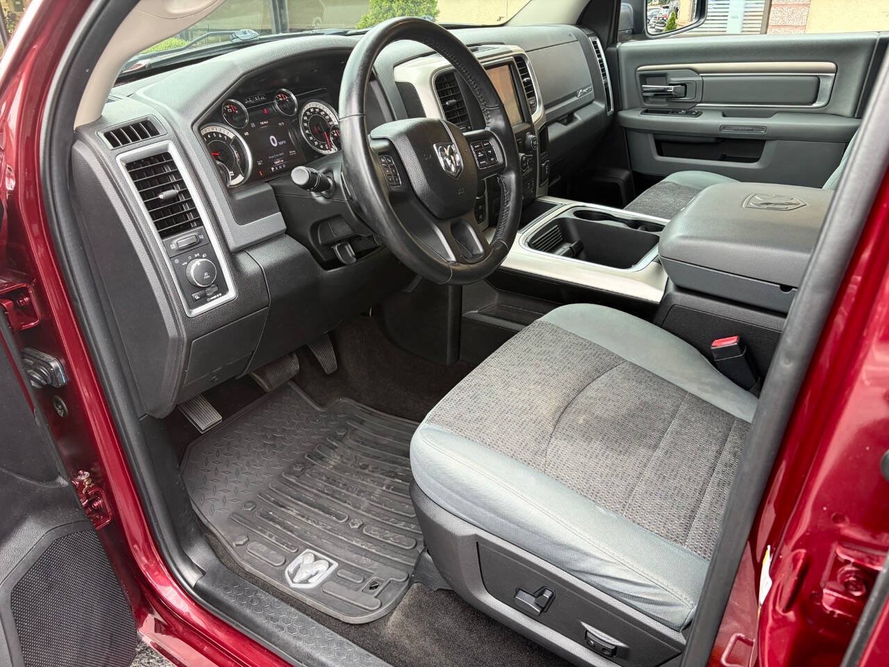 Used 2017 RAM 1500 Big Horn AWD/4WD image 7