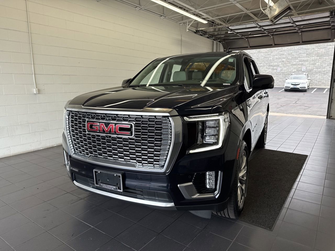 Used 2022 GMC Yukon Denali image 3