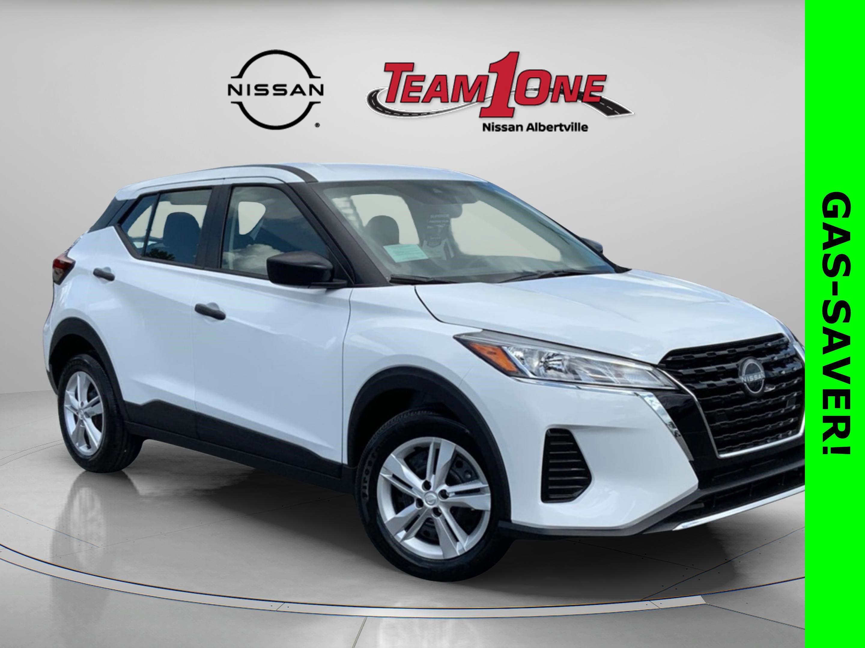 New 2025 Nissan Kicks Play S