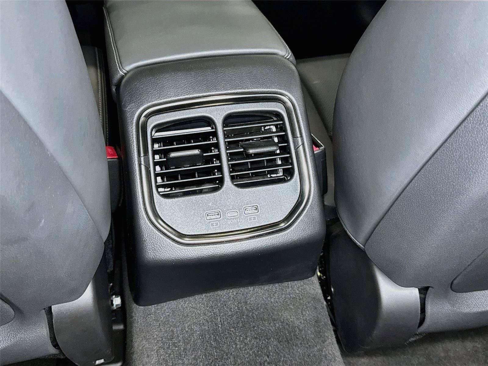 Used 2024 VinFast VF 8 Plus AWD/4WD image 26