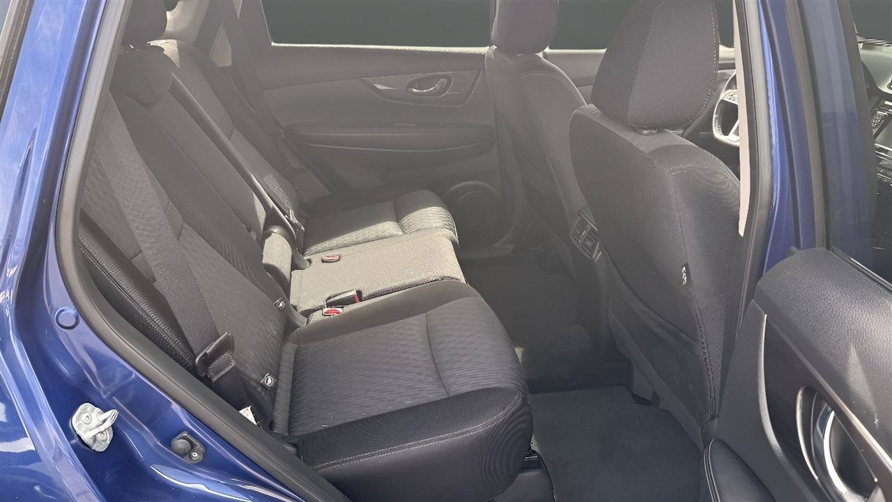 Used 2019 Nissan Rogue SV w/ Premium Package AWD/4WD image 13