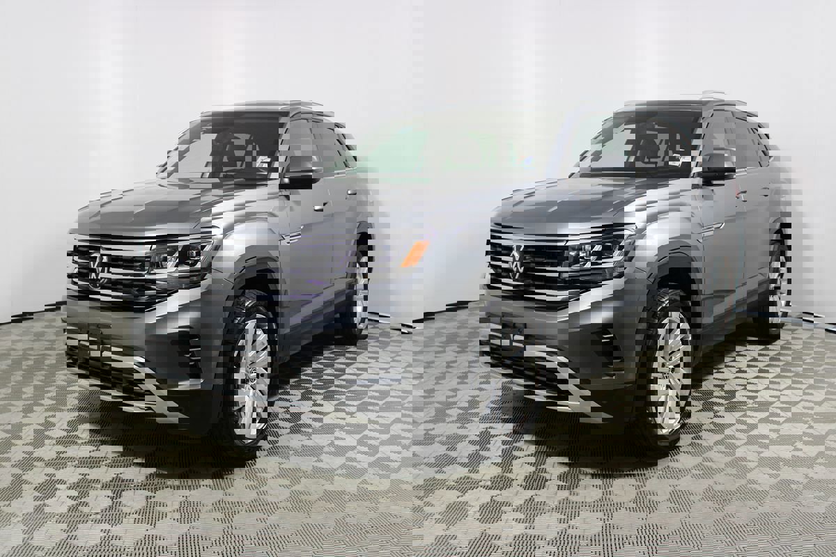 Used 2021 Volkswagen Atlas Cross Sport SE w/ Panoramic Sunroof Package image 39