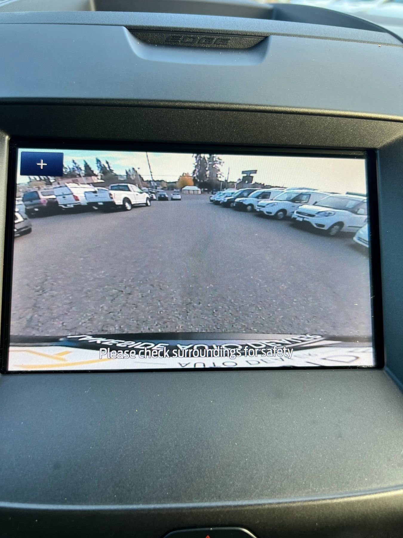 Used 2020 Ford Edge SE image 13